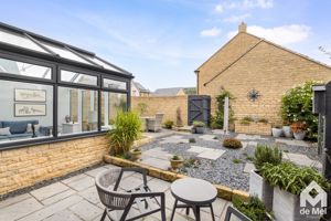 Photo 17- click for photo gallery